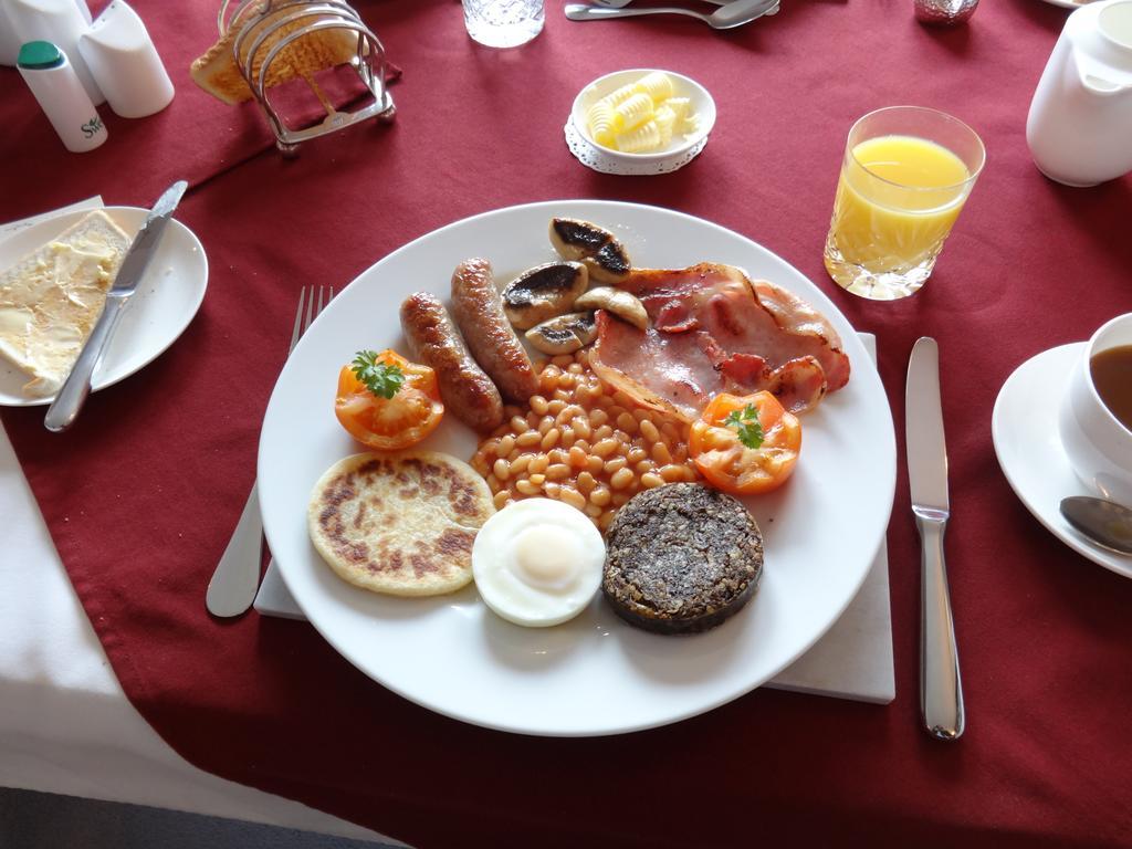 Tigh Na Bruach B&B Invermoriston Bagian luar foto