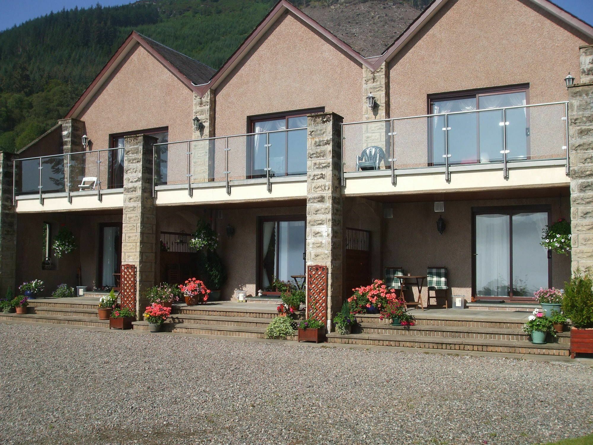 Tigh Na Bruach B&B Invermoriston Bagian luar foto